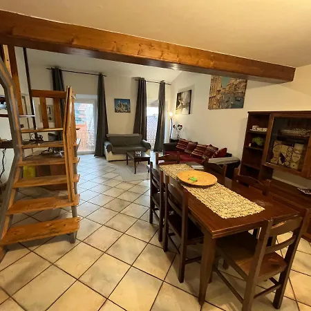 Attico Spazioso Centro Storico 2 Matrimoniali Wifi,netflix,prime,paramount Appartement *